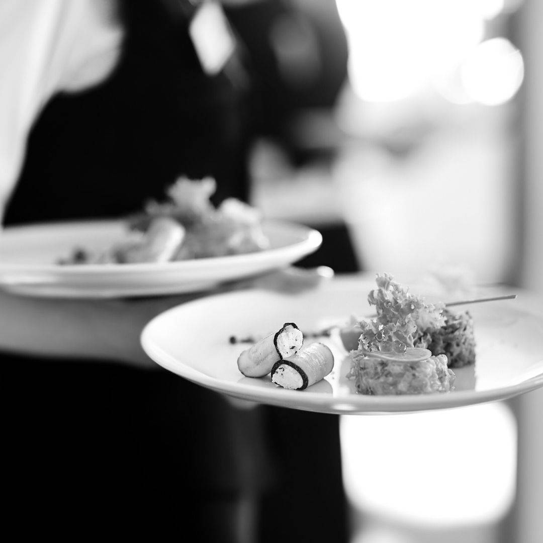 Offre emploi Serveur(se) en salle au restaurant Le Jardin à Orvault. 