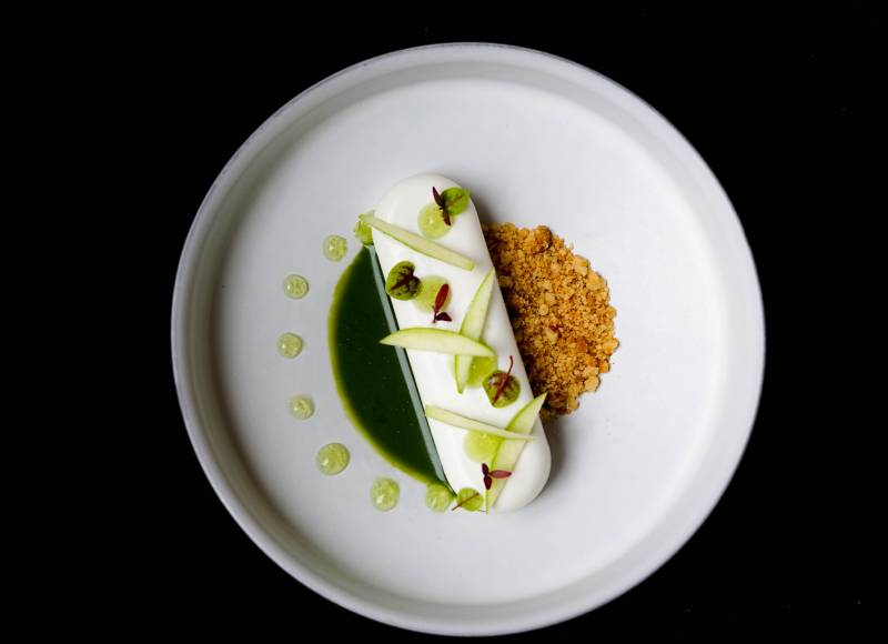 Un repas d’entreprise dans un restaurant proposant un service rapide à Orvault, à côté de Nantes. 